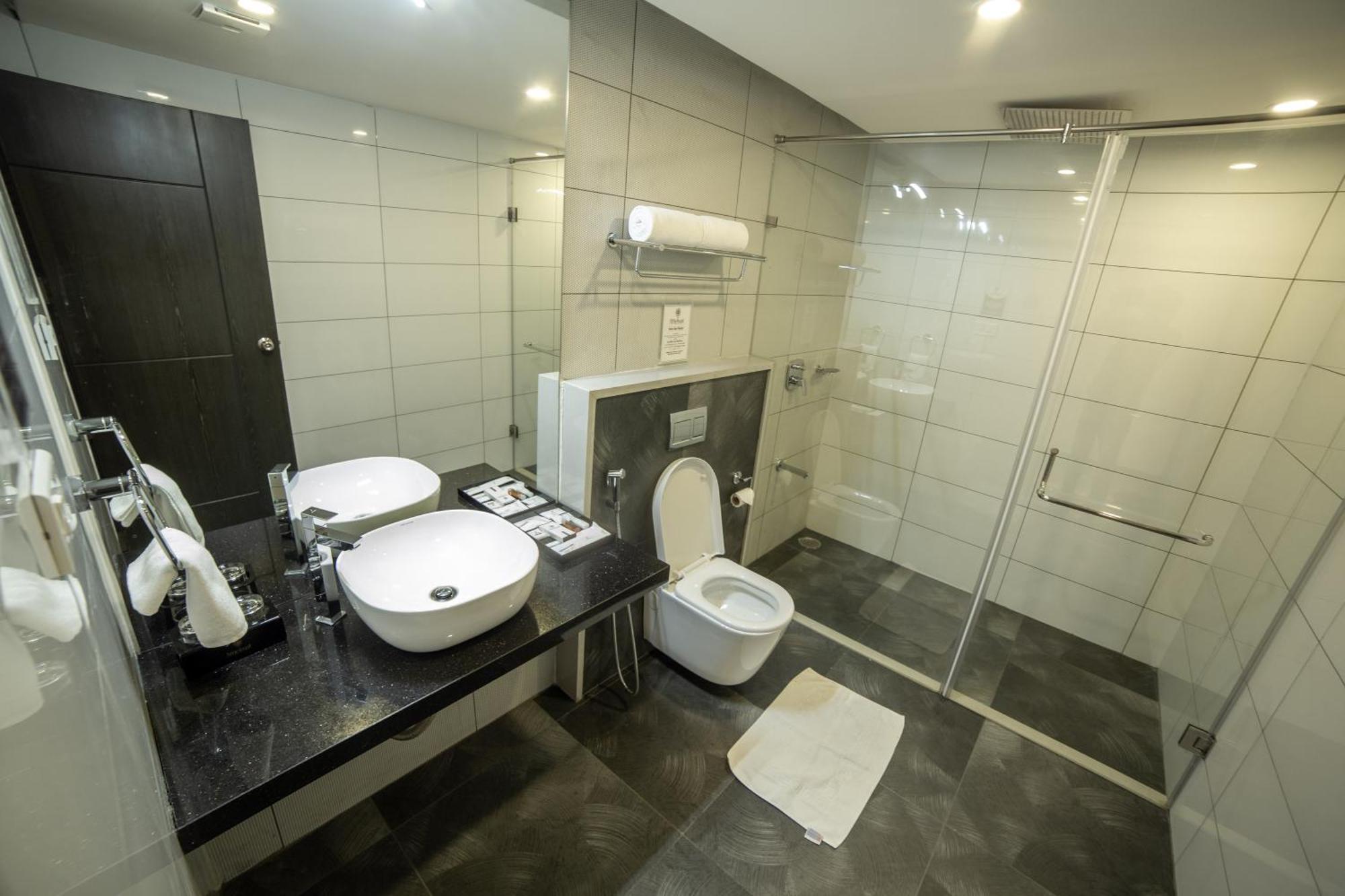 Hotel Visakka Palani Zewnętrze zdjęcie