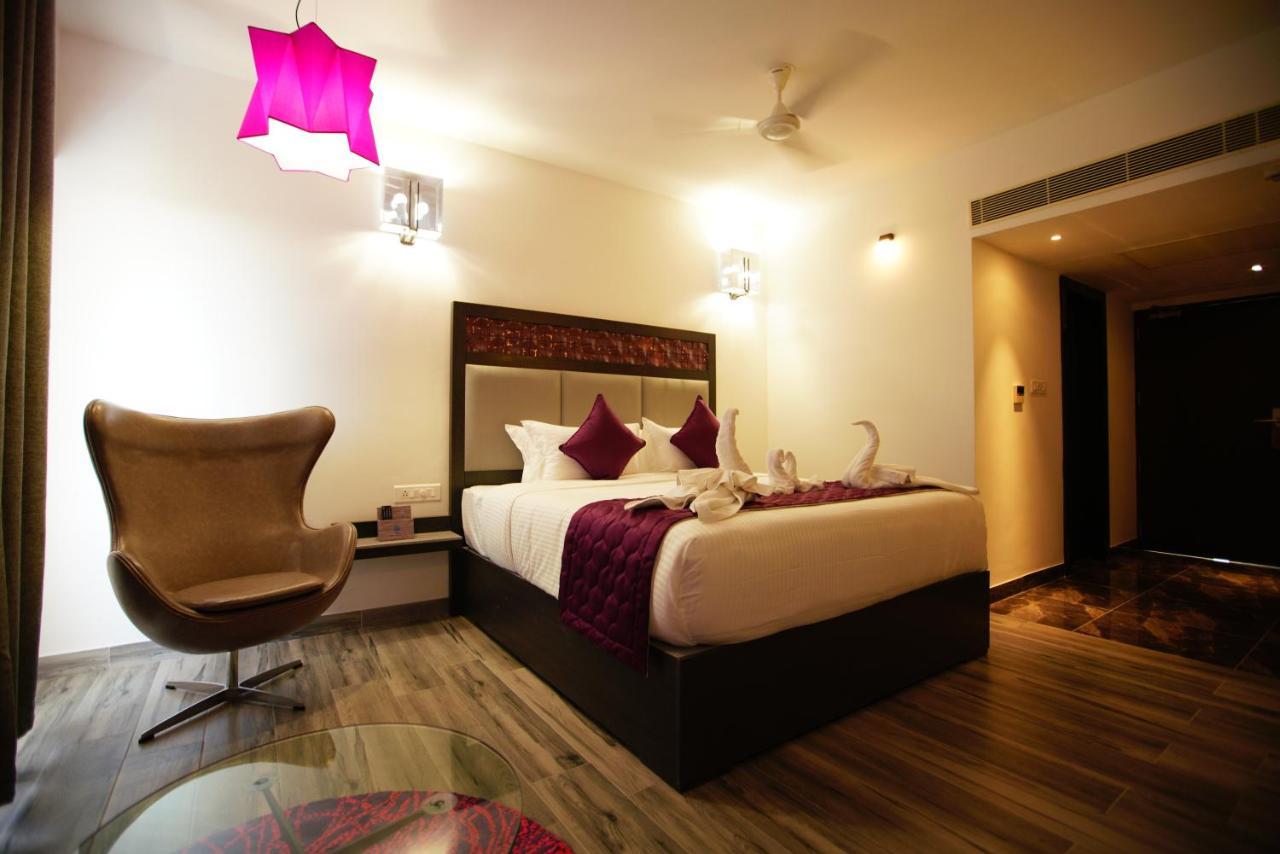 Hotel Visakka Palani Zewnętrze zdjęcie